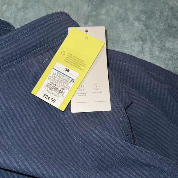 All in motion navy blue size 36 shorts New - Picture 5 of 6